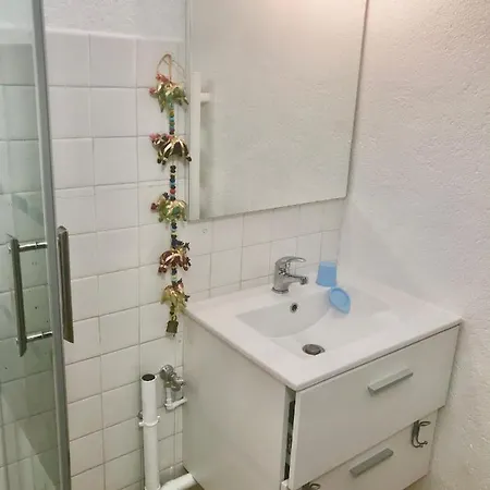Studio Calme Avec Jardin Apartment